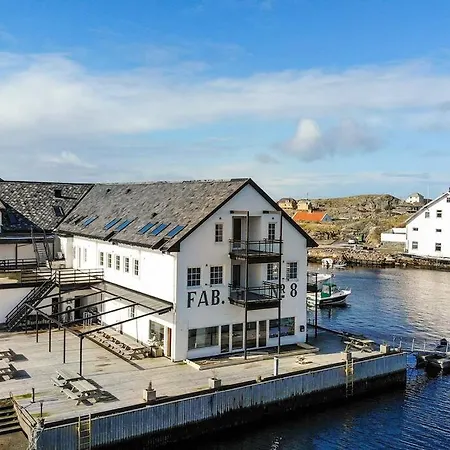 Large Seaside Apartment At Kremmarholmen, 5Br Appartement *